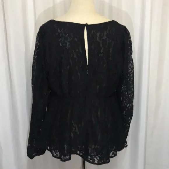 NWT Torrid Peplum Lace Puff Sleeve Top - Picture 6 of 9